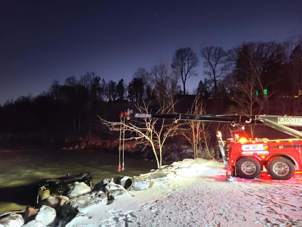 Emergency recovery operation involving a vehicle in water